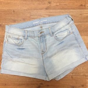 Lightwash denim boyfriend shorts